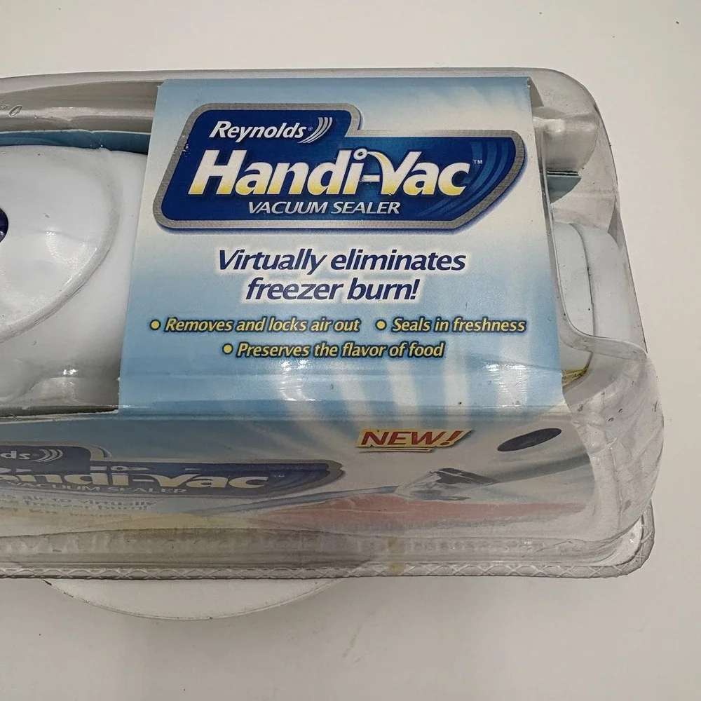 Reynolds Handi-Vac Handheld‎ Vacuum Sealer Starter Kit Food Storage NEW SEALED